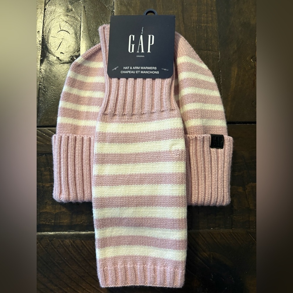 GAP Women’s Pink and Cream Striped Hat and Arm Warmers